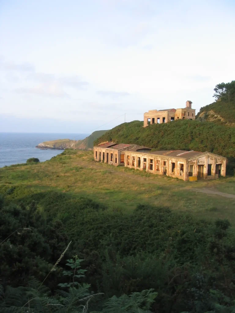 Bañugues 3
