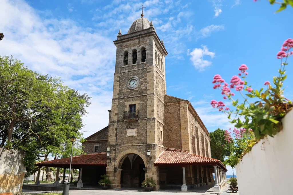 Iglesia Santa María de Luanco 5