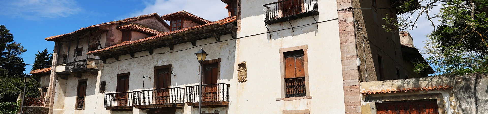 Portada Palacio de los Menéndez Pola